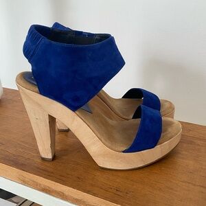 Loeffler Randall emerald blue suede platform sandals with wooden heel